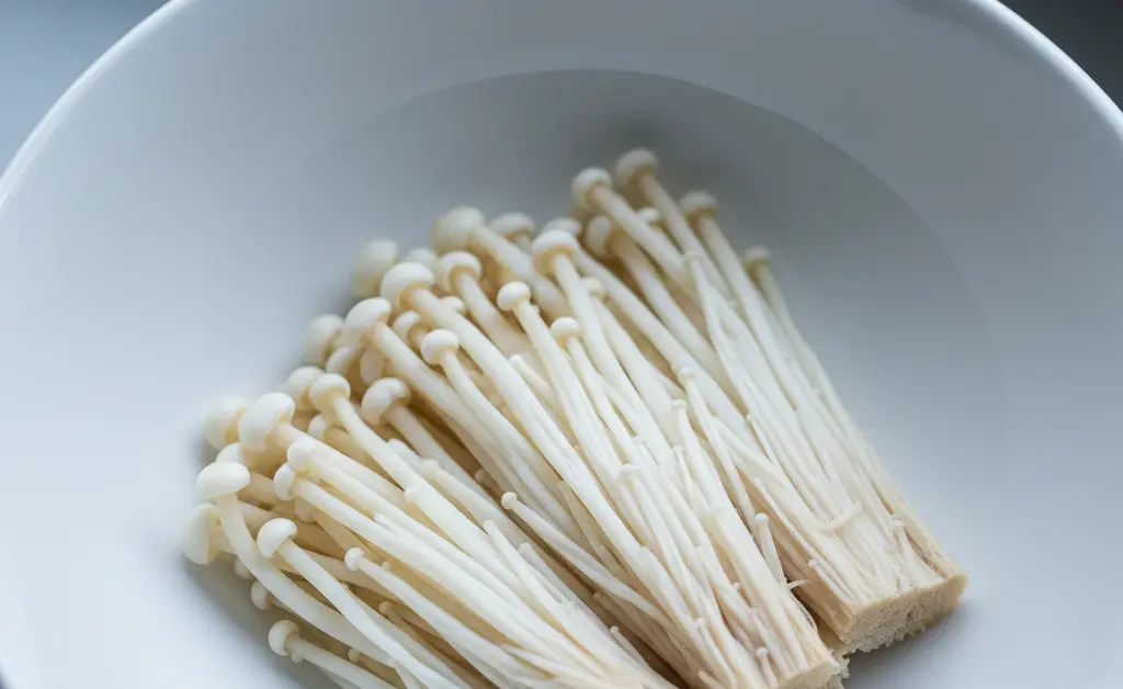Enoki Mushroom Poisoning: Symptoms and Next Steps